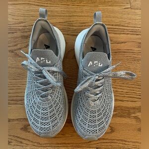 APL Women's TechLoom Zipline